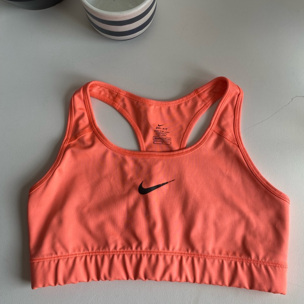 Nike Dri-Fit Swoosh Sport Bra